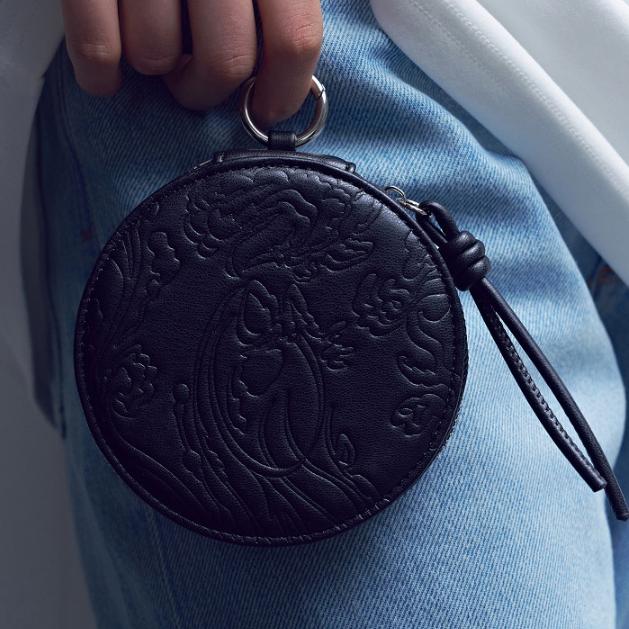 Предзаказ держателя для карт BTS ARIRANG Черная версия.