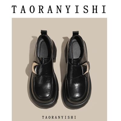 Платформа женская осень новая универсальная ретро толстый каблук маленькая модная одинарная обувь маленькие кожаные туфли