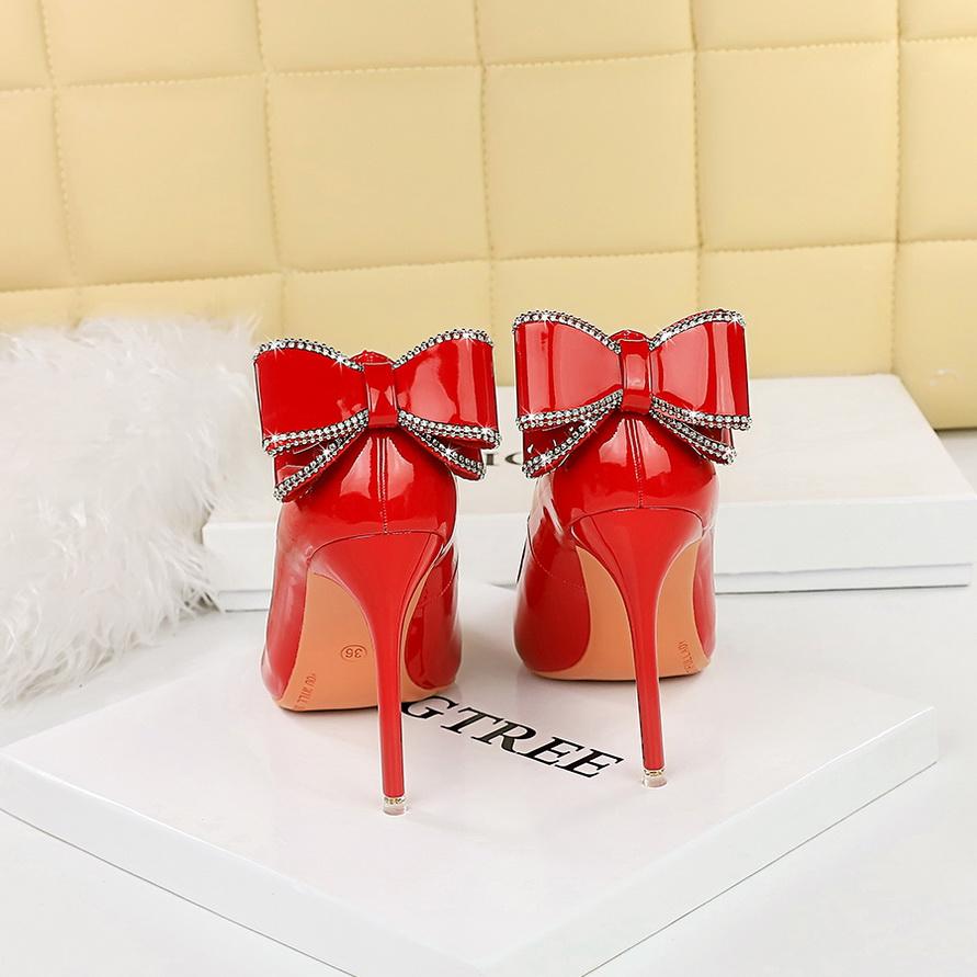 Women's Banquet High Heels Slim Heels Shallow Mouth Pointed Patent Leather Back Bow Single Shoes