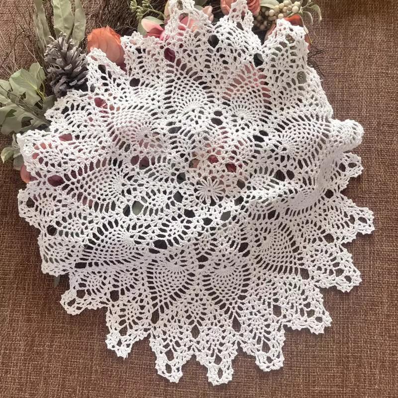 Handmade Crochet Cotton Thread Round Table Cloth European American Country Lampshade Hollow out Tablecloth Diameter 60cm