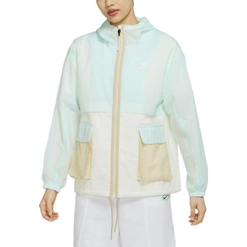 Nike Куртки Женские Светло-голубые С капюшоном Умеренные Другие DZ3036-311