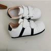 Осень новая ретро кожаная на плоской подошве в стиле девочки мягкая подошва повседневная универсальная обувь для скейтборда