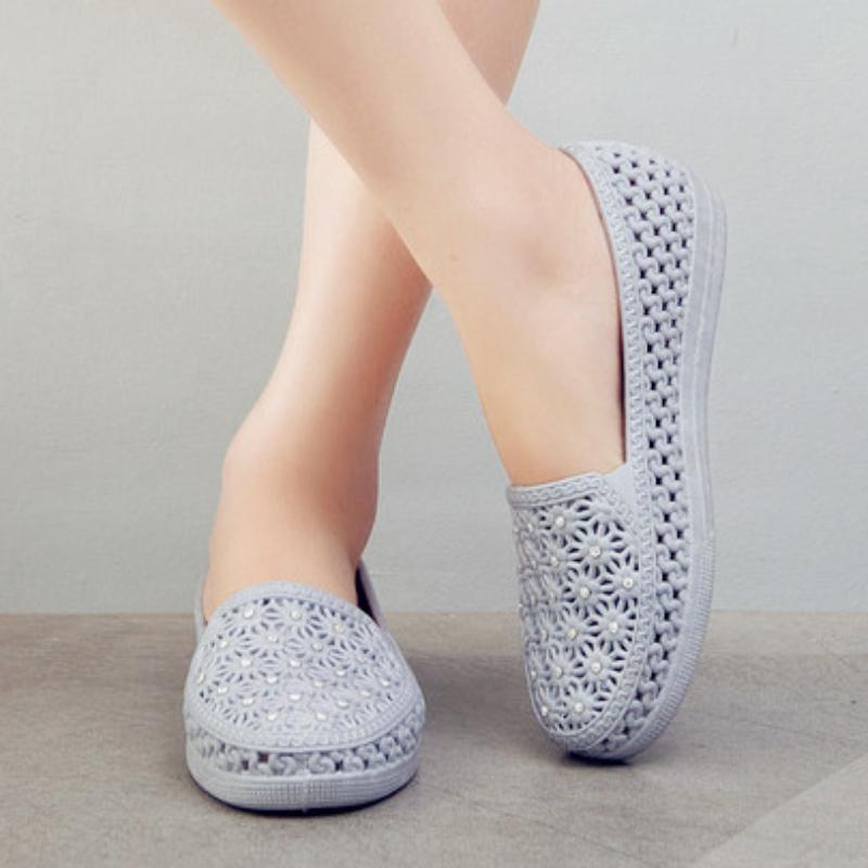Women's Flats 2024 Summer Breathable Hollow Shallow Slip On Walking Shoes for Women Outdoor Fashion Light Ladies Casual Shoes
