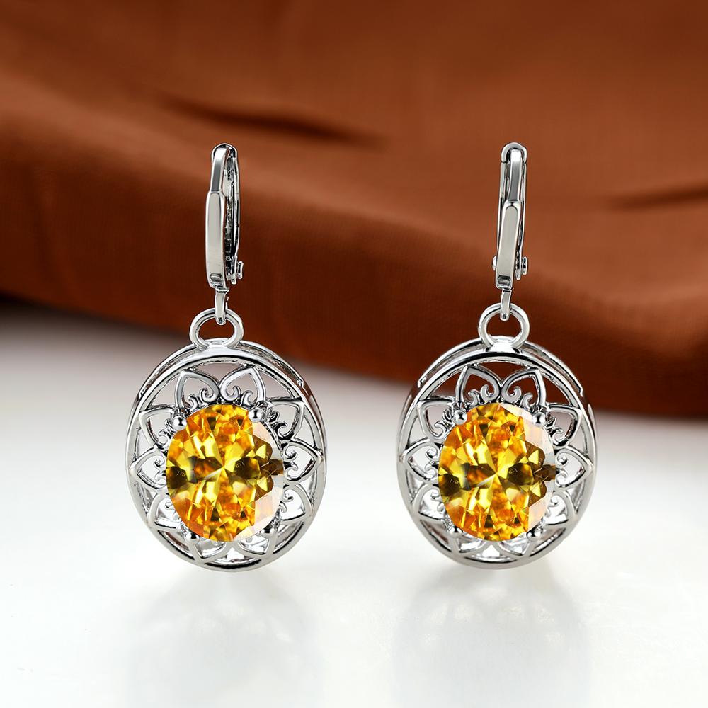 Dainty Oval Cut Olive Green Stone Flower Hoop Earrings Luxury Classic Silver Color Engagement Earrings for Women