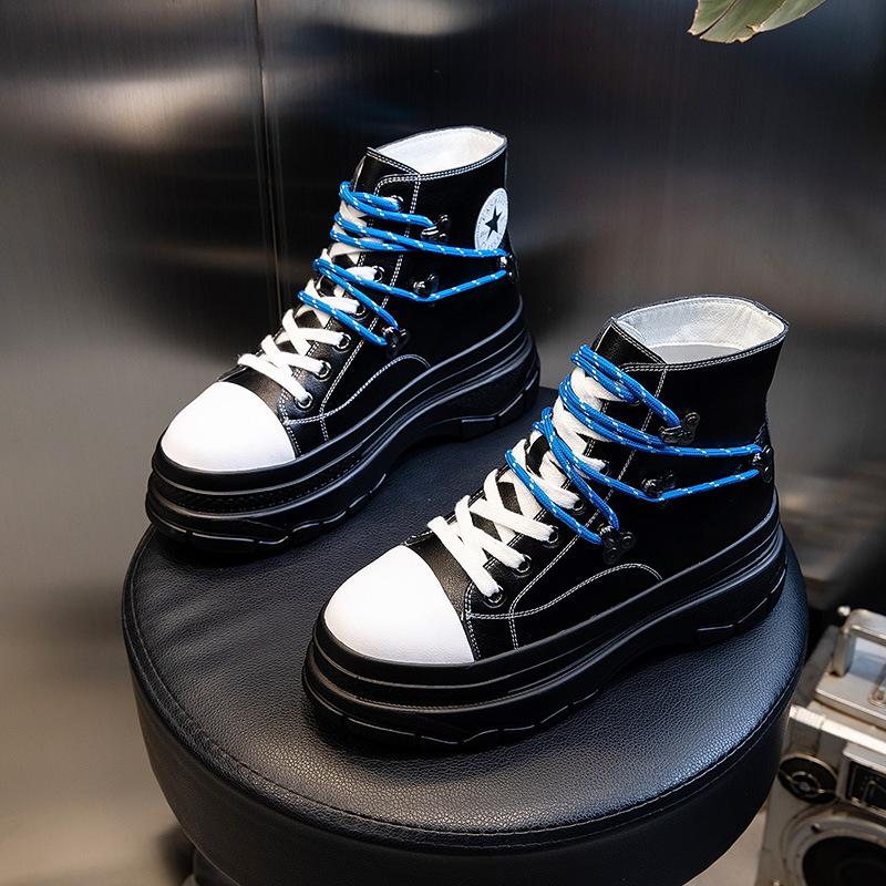 Кожаные маленькие белые туфли осень-зима 2025 новые бархатные на толстой подошве увеличивающие рост повседневные женские туфли спортивные на плоской подошве одинарные туфли женский тренд