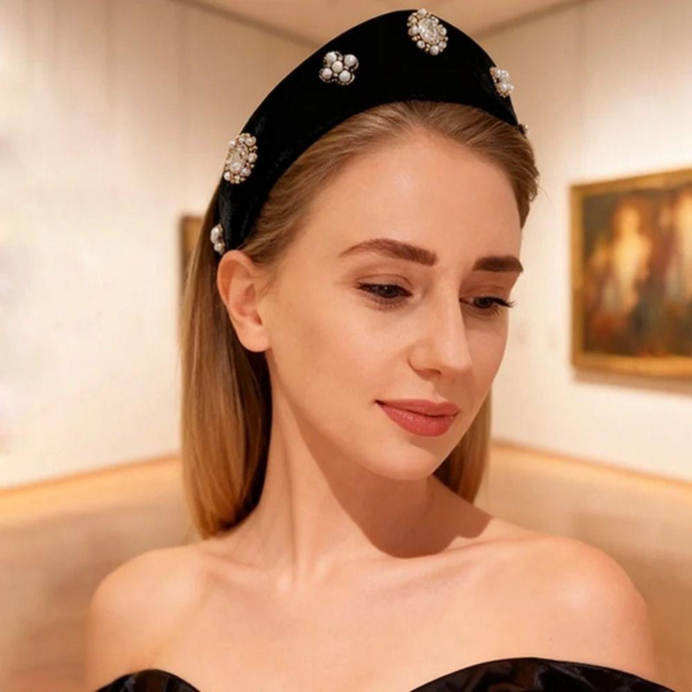 Elegant Velvet Triangle Headband British Vintage Hair Accessories Simple Crown Hair Hoop  Women