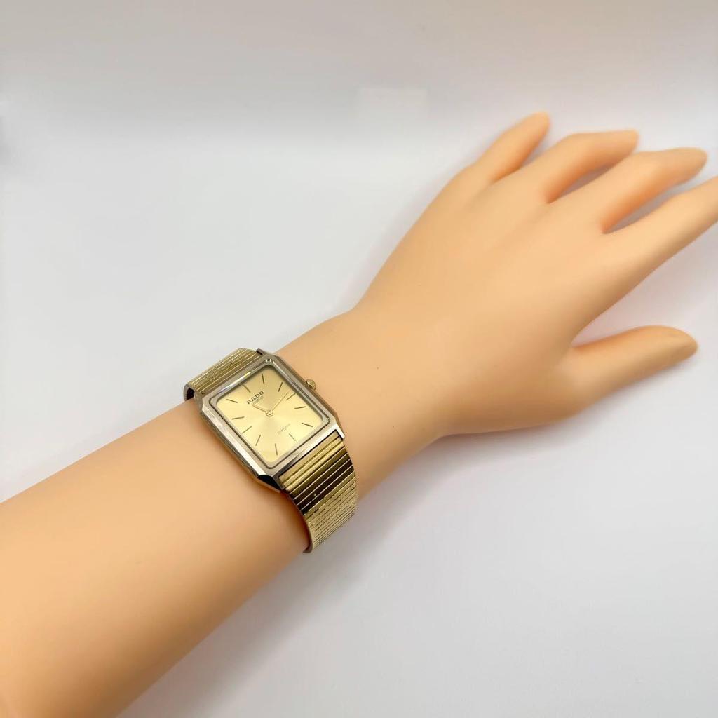 Б/у RADO QZ Rado Diamond Star 121.9521.3 Квадратные Золотой Циферблат