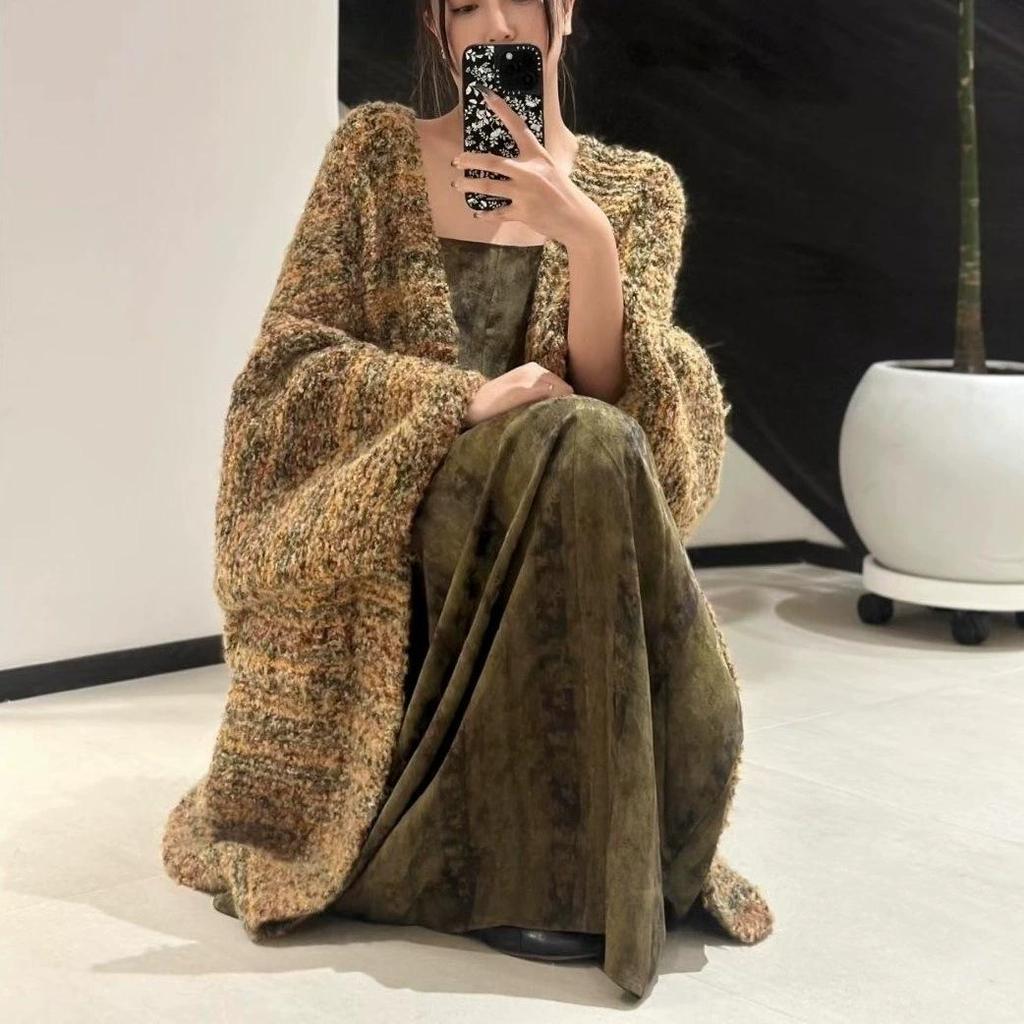 European & American Color-Block Mid-Length Knitted Cardigan: Casual Loose Fashion Sweater Coat for Women