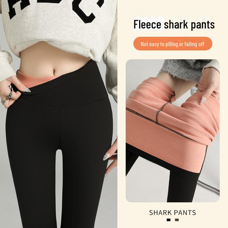 Женские зимние леггинсы из розового бархата — теплые, плотные, без заниженной линии шага, облегающие