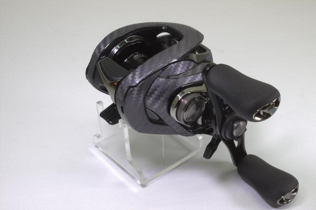 Пользовательская наклейка для YOROI 24 Metanium DC Baitcasting Защита от царапин SEAT.JP Катушка, (Серебристый, для правой руки)