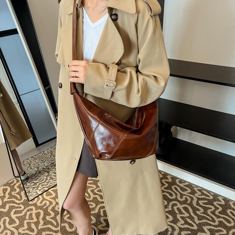 Retro Croissant Bag, Premium Texture Women'S Dumpling Bag, Large Capacity, Shoulder Crossbody Armpit Bag.