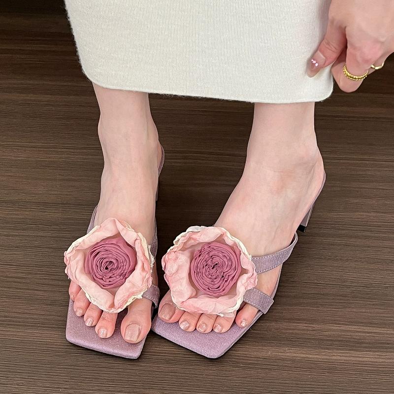 Дизайнерские туфли на высоком каблуке с цветком, женские шлепанцы, сандалии на каблуке с бусинами, женская обувь, летний тренд 2025, модные туфли-лодочки, элегантные женские туфли