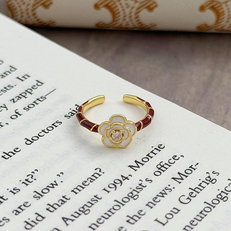 Новогоднее Анкара Красная Капля Масла Кольцо Удачи Zir*****Pen Ретро Легкая Роскошь Нишевый Премиальный Чувственный Кольцо на Указательный Палец Женское
