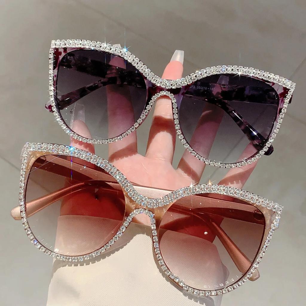 Diamond Vintage Brand Designer Oversized Sunglasses Women For Female Luxury Sun Glasses Punk Popular Cat Eye Rhinestone Eyewear