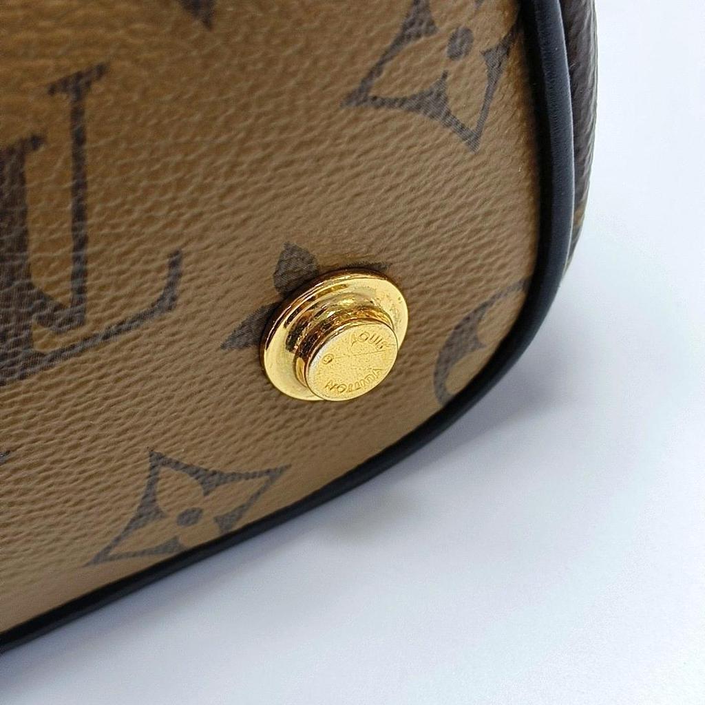 [Pre-Owned] Vanity Portable Monogram Makeup Bag - Very Good #1WZ3UDQ