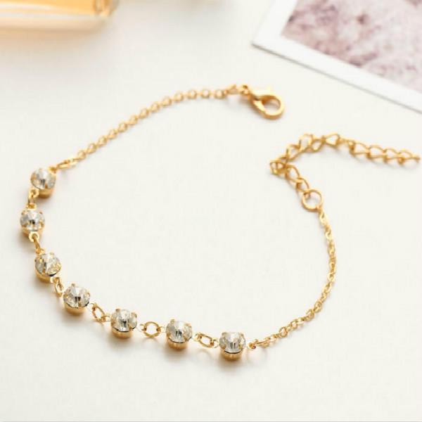 Изящный браслет на ногу из циркония