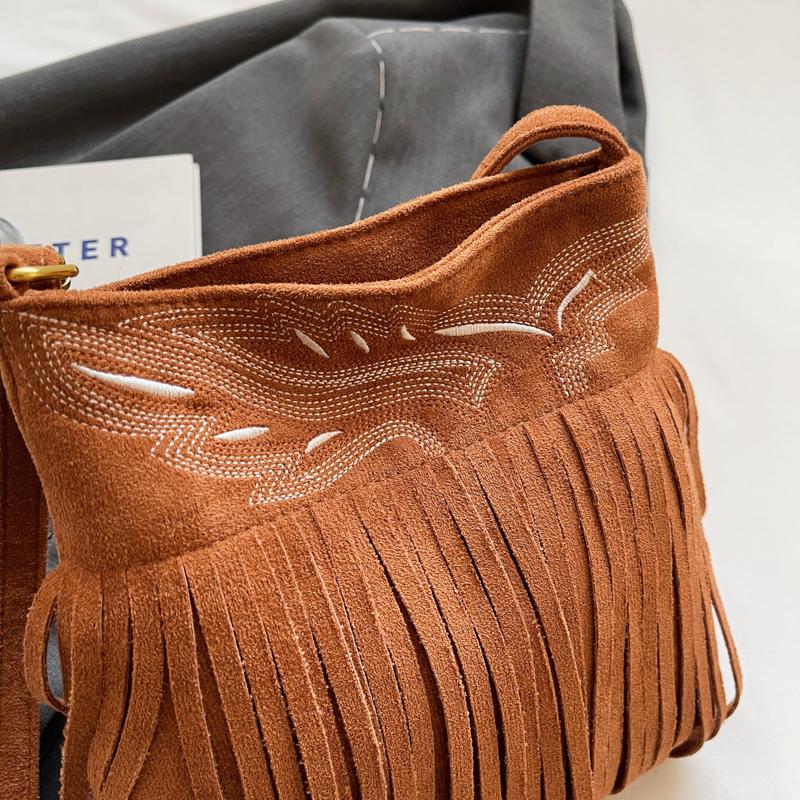 Женская сумка через плечо с кисточками Сумка через плечо