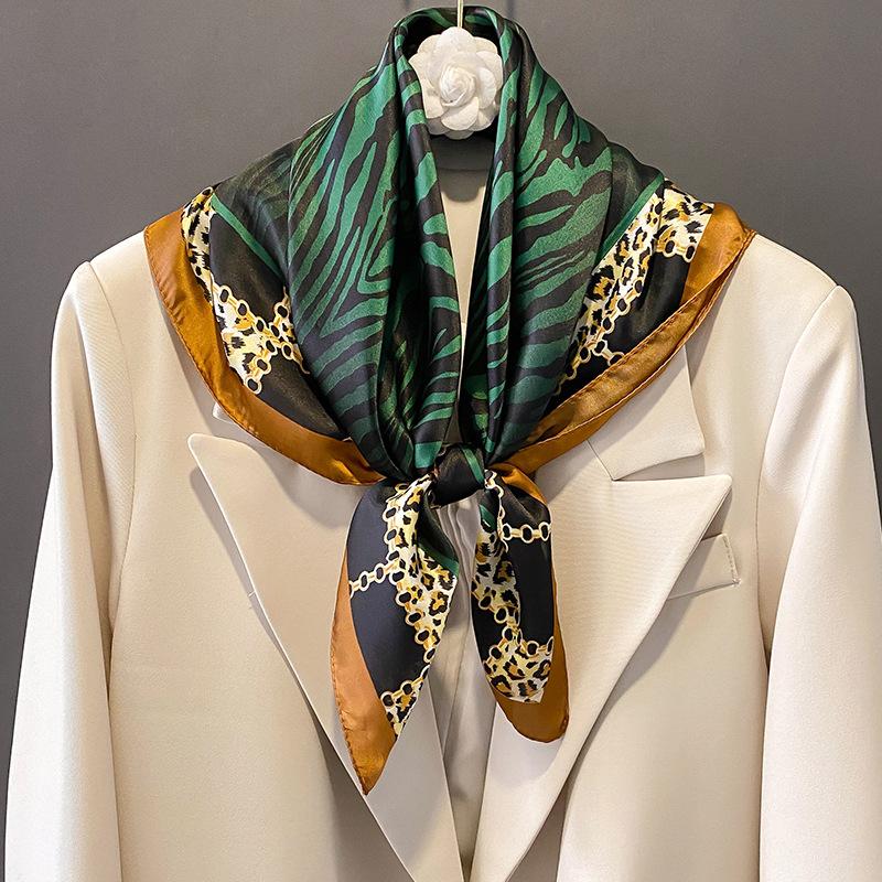 Autumn Winter Small Square Scarves Women's Leopard Print Warm Scarf
