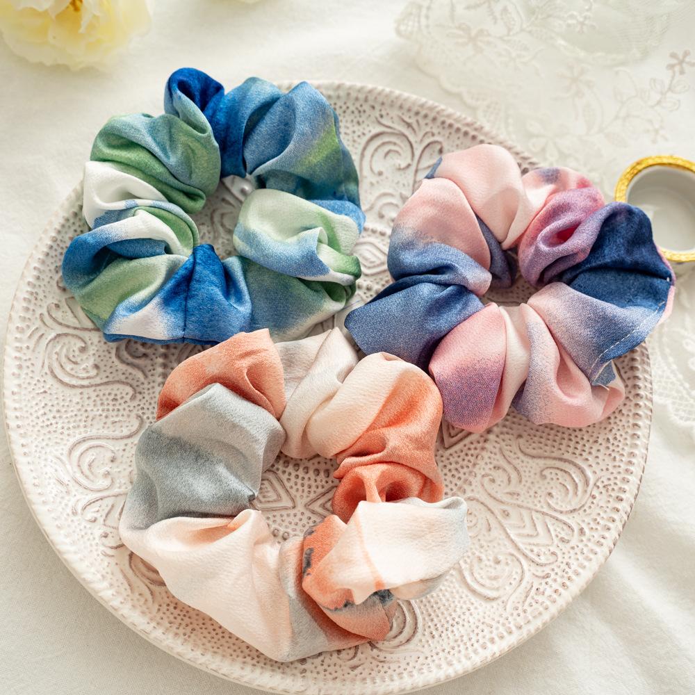 Dreamy Gradient Color Hair Elastic Vibrant Rainbow Transition Heavily Pleated Texture Artistic Color Blocking Hairpiece
