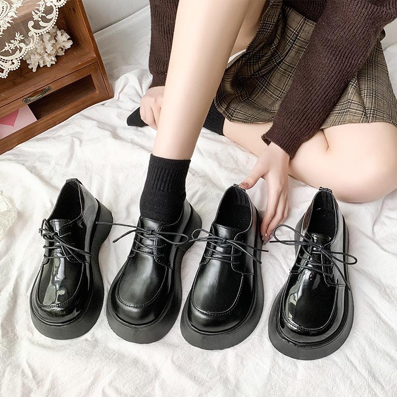 Loafers Women's Autumn and Winter 2024 New Retro Lace-up British Platform Single Shoes Round Head Muffin Bottom Small Leather Shoes Women