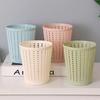 2 шт. Настольная мусорная корзина с полым дизайном под ротанг, мини-настольная мусорная корзина против старения, компактный размер, настольная мусорка