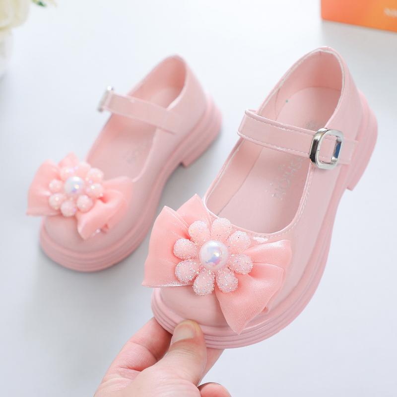 Туфли принцессы для девочек с цветами и жемчугом, детские элегантные кожаные туфли для вечеринки, свадьбы, модные простые детские лоферы, шикарные