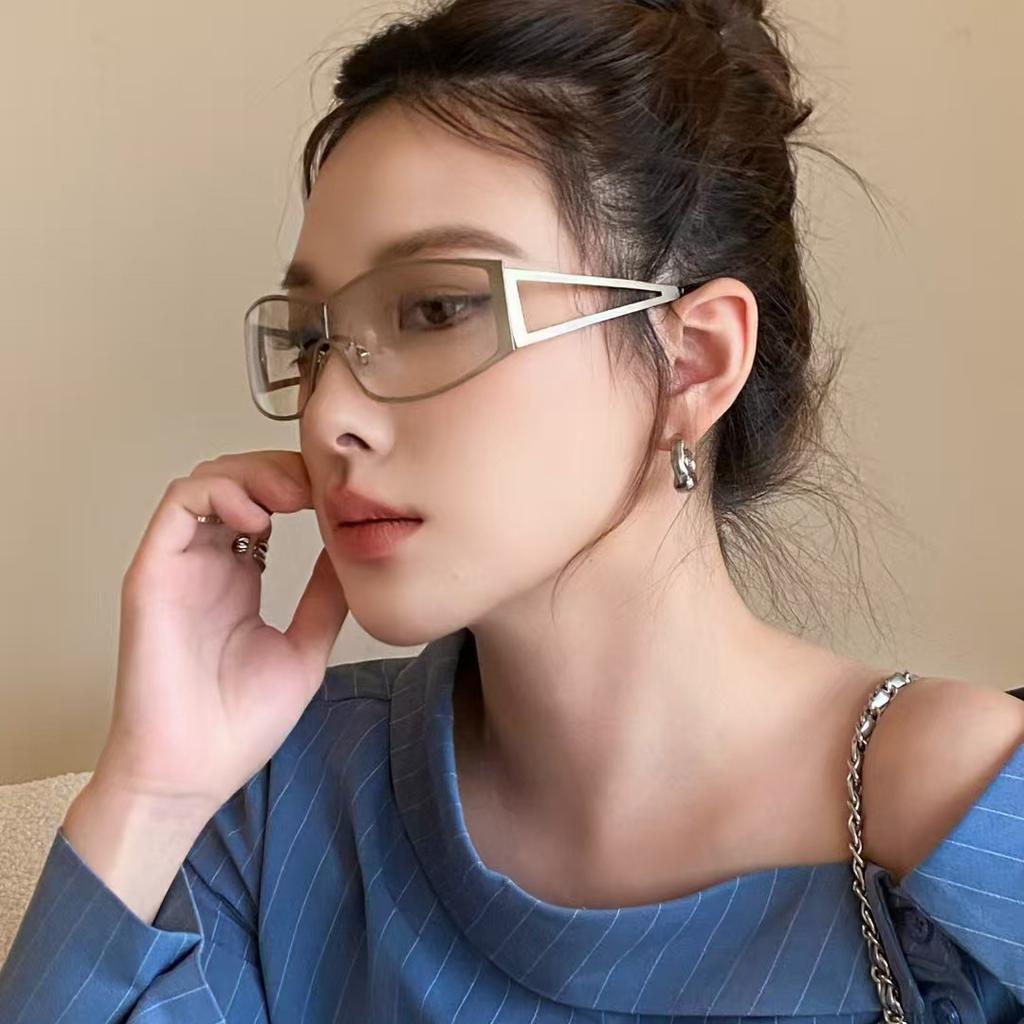 Korean Style Sunglasses Women High Quality Uv Protection Sun Glass For Men Travelling Hiking Sunglasses For Woman