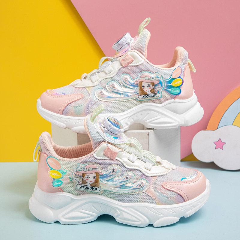 Кеды из сетки для студенток, весна и осень, мягкая подошва, мультяшные, кроссовки для бега для маленькой девочки, вращающаяся пряжка, легкие одинарные туфли, тренд