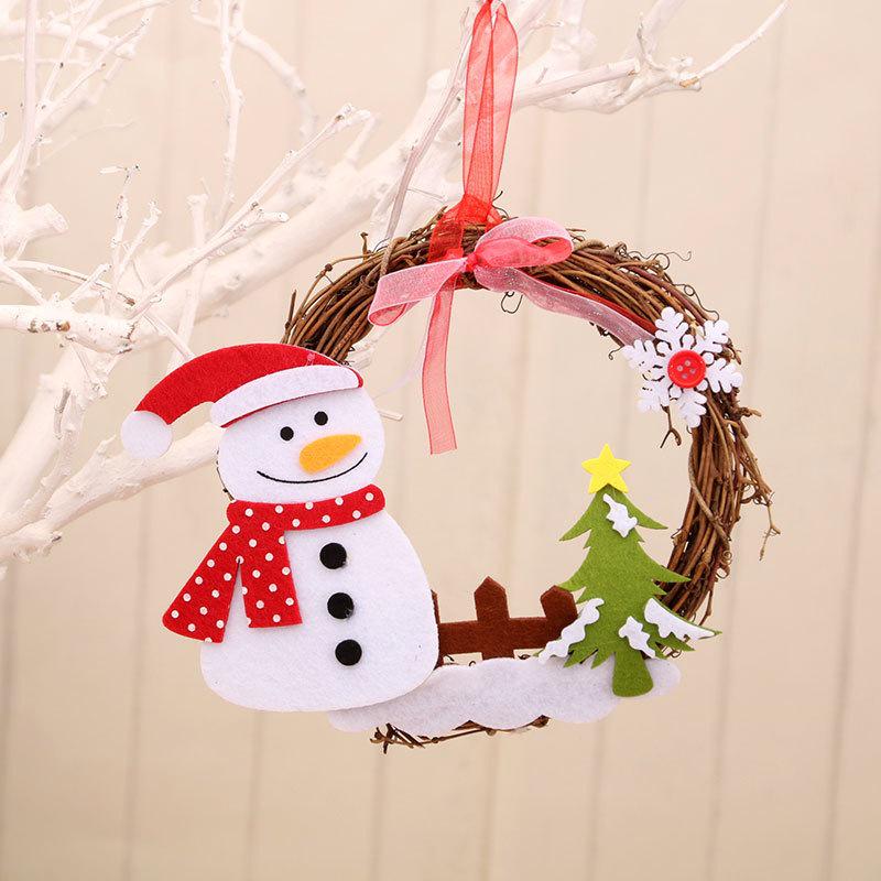 Christmas Wooden Rattan Wreath Garland for Door, Hotel, and Mall Decorations