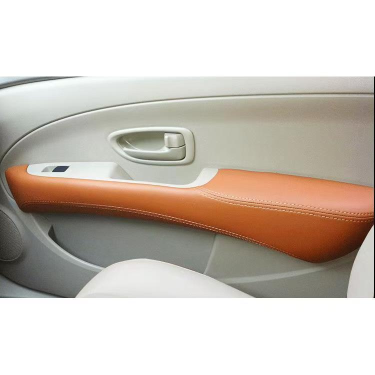 Кожаная накладка на подлокотник двери Nissan Sylphy/Sentra 2006-2011