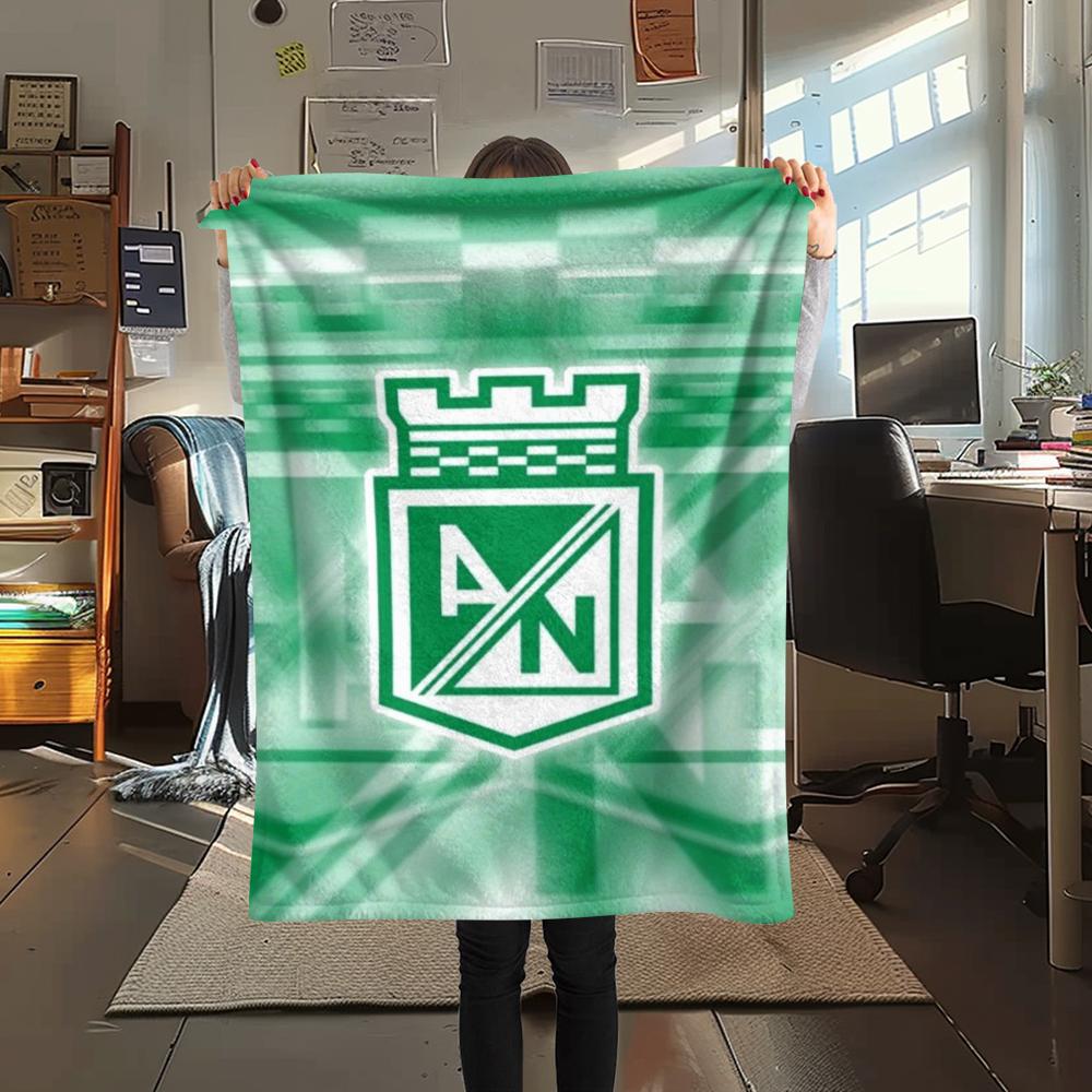 1PC Atlético Nacional Print Flannel Blanket, High quality Comfortable for All Seasons, Home Decor, Warmth and Comfort, Perfect for Christmas Gifts