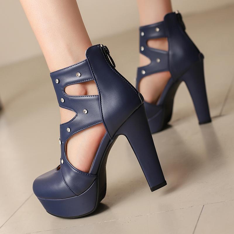 Женские босоножки на высоком каблуке весна и лето новые в европейском и американском стиле водонепроницаемые римские сандалии на толстом каблуке большого размера