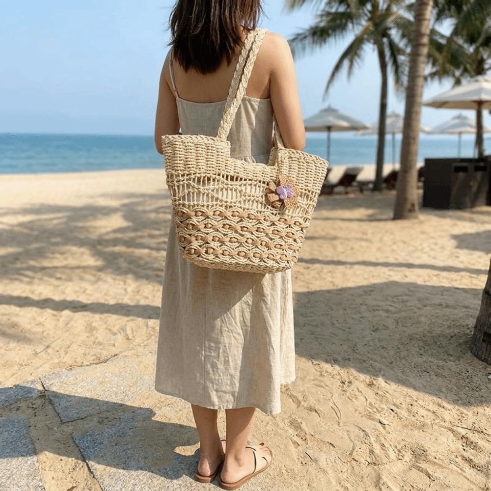 Versatile Design Shoulder Beach Bag Large Capacity Handwoven Bag New Straw Woven Bag Casual Outing