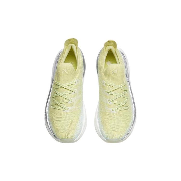 Anta Chuang 2.0 Pro Легкие Низкие Беговые Кроссовки Женские Желто-Белые 122215581-3