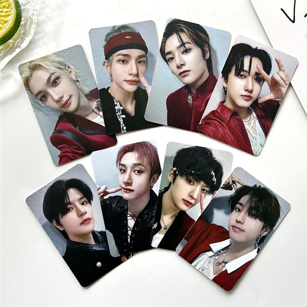 Набор фотокарточек – Карточки с постерами айдолов для фанатов и коллекционеров
