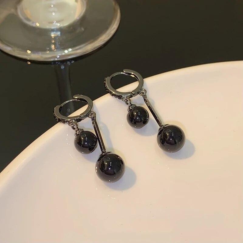 Новые модные черные круглые бусины с кисточками и бриллиантовыми пряжками для ушей для женщин