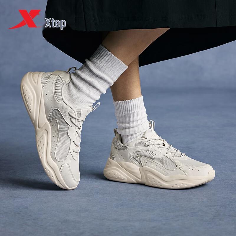 Женские повседневные кроссовки Xtep в стиле «папиных» кроссовок на высокой подошве