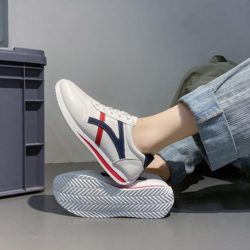 Кроссовки женские, новая спортивная обувь, женские маленькие белые туфли, модные удобные кроссовки, универсальные легкие повседневные кроссовки