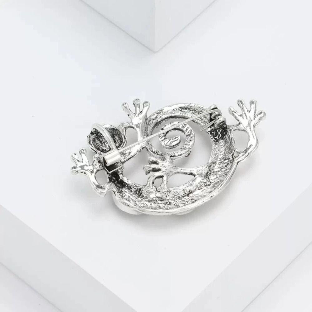 Fashion Rhinestone Insects Brooch Handmade Brooch Pins Lovely Gecko Brooches Lady Accessories