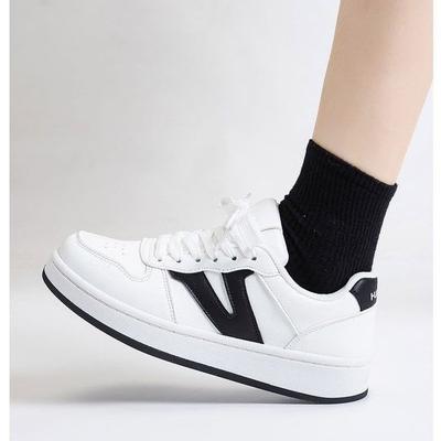 Женская обувь – Кроссовки