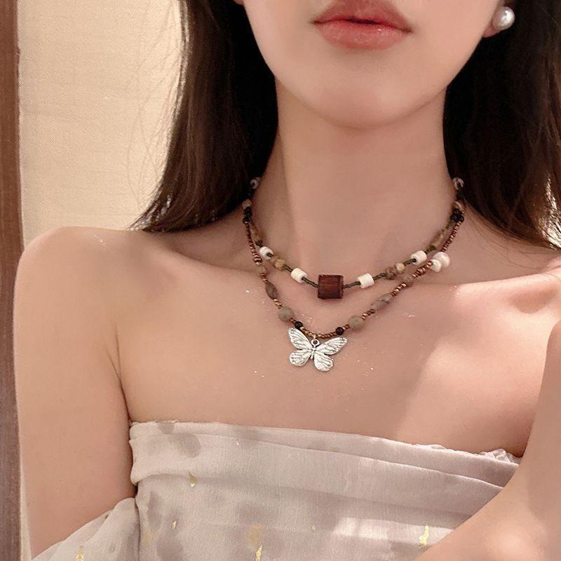 New Chinese necklace, retro beaded butterfly necklace, women's light luxury niche design sense, inner Zen collarbone chain accessories