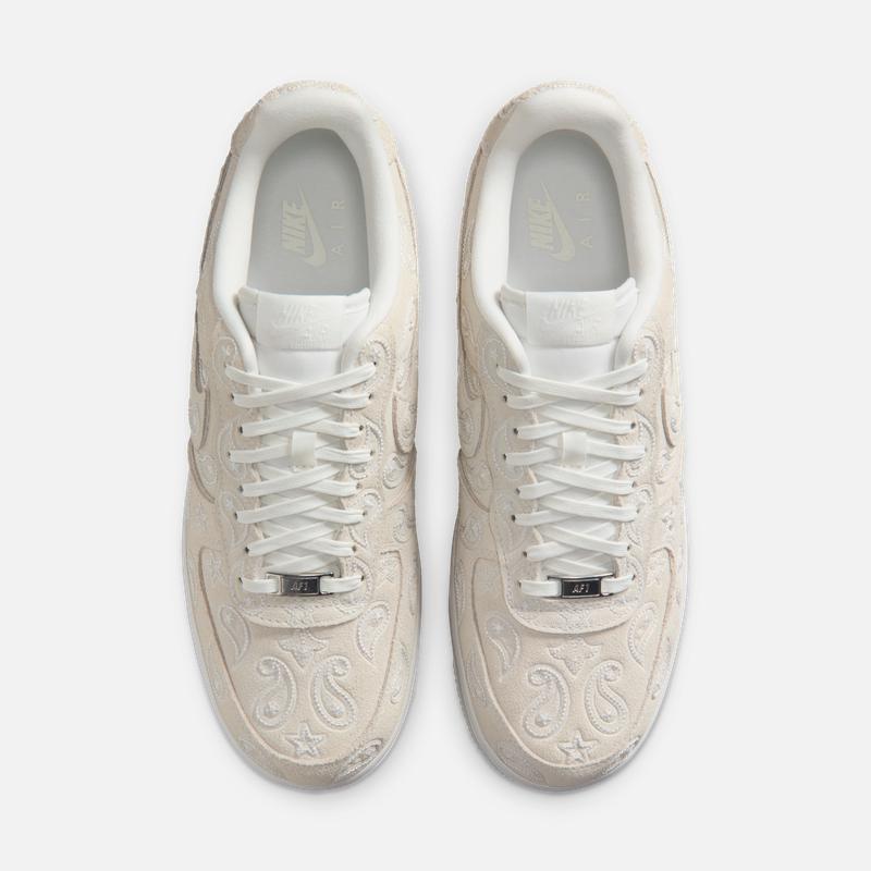 Nike Мужские спортивные кроссовки Air Force One с узором "Цветок кешью" - Весенняя коллекция NIKE AIR FORCE 1 IU2363