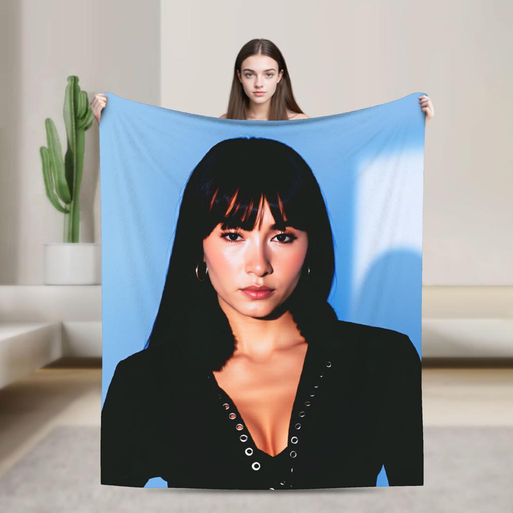 Плед Aitanaed Singer Испанское искусство Теплый Мягкий Эстетичный Плюшевый Плед для Путешествий на Открытом Воздухе Фланелевая Простыня Покрывало для Кровати