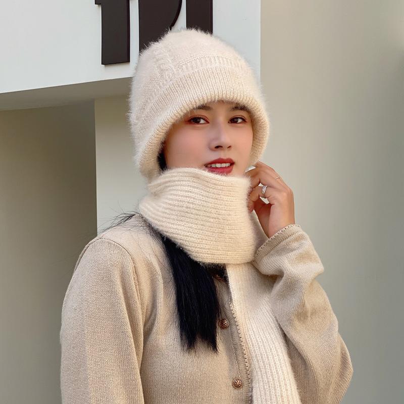 Новая женская осенне-зимняя шапка, утолщенная шапка-три в одном из беличьего флиса, уличный комплект из шапки и шарфа для защиты от холода и ветра