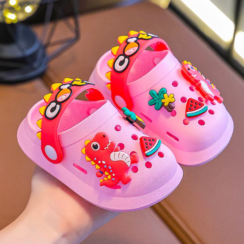 Очаровательные детские туфли с героями мультфильмов, нескользящий дизайн с закрытым носком для мальчиков и девочек в возрасте от 2 до 6 лет