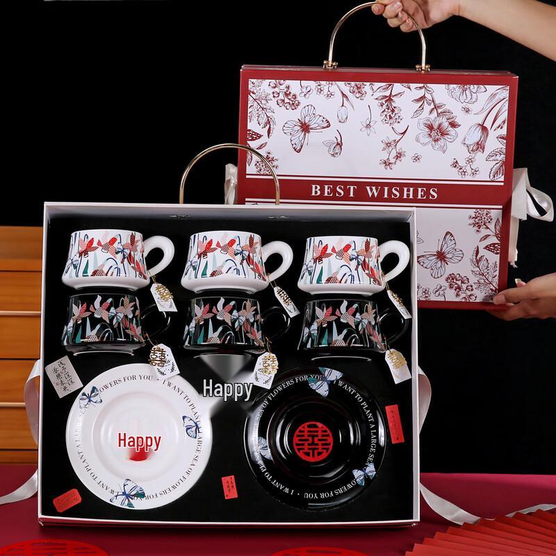 Подарочный набор керамической чашки и блюдца Lujiazui в стиле ретро с цветочным узором