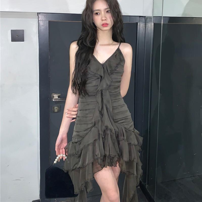 Karrcat Готическое платье с оборками Фея Гранж Бандажное мини-платье без рукавов Необычное платье с v-образным вырезом Платье для торта Эмо Альтернативная одежда Винтаж Гот