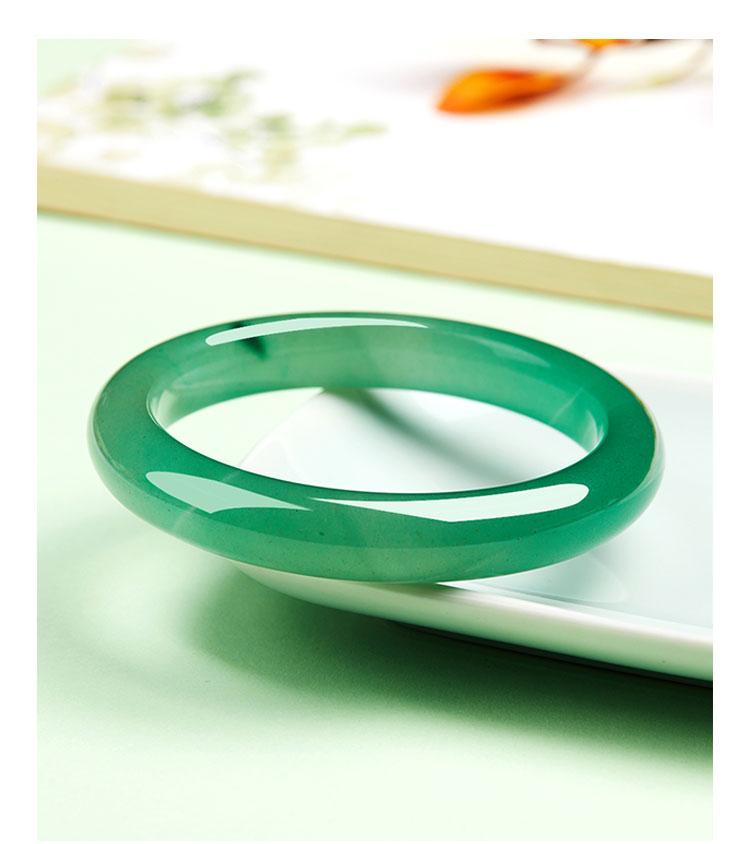 Shanguang Ningcui Shuiyun Emerald Dongling Jade Bracelet
