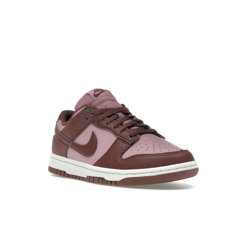 Nike Кроссовки женские Dunk Low Next Nature Dark Pony Elemental Pink White Sail DD1873-114