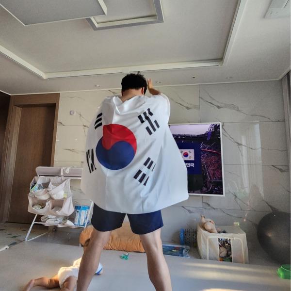 Large KOREAN Taegukgi Cape - 150 x 90 cm Korean Flag Cheer Cloak